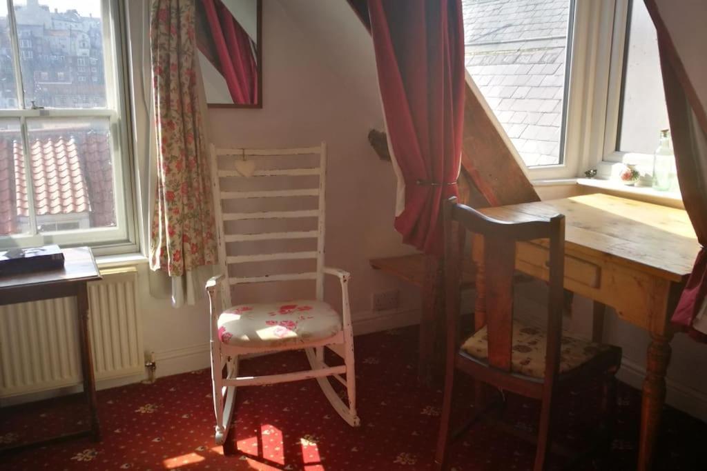 Seal, Comfortable Family Cottage Уитби Экстерьер фото